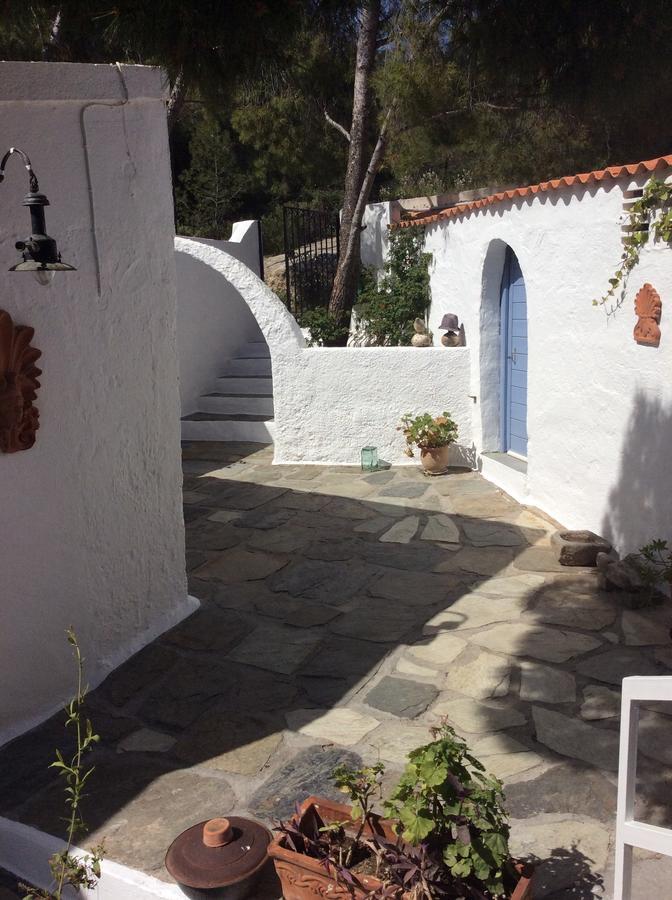 Rosys Little Village Skála المظهر الخارجي الصورة